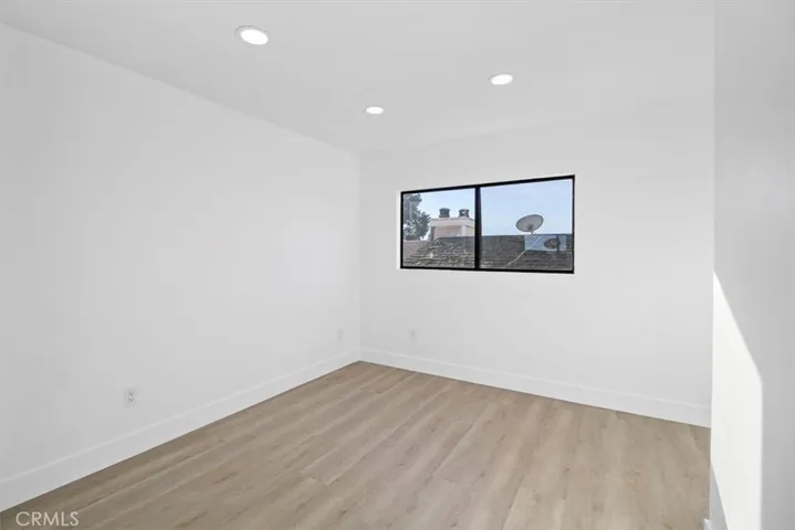 9210 Van Nuys Boulevard 14, Panorama City, California 91402