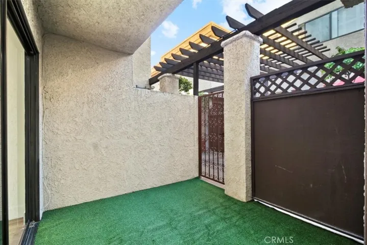 9210 Van Nuys Boulevard 14, Panorama City, California 91402