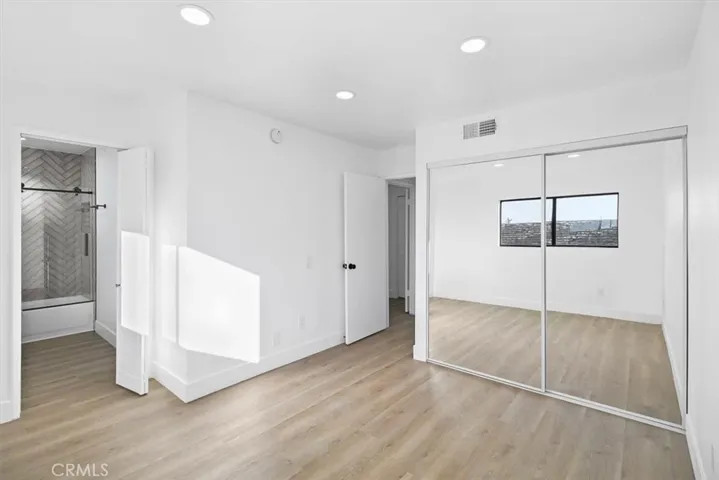9210 Van Nuys Boulevard 14, Panorama City, California 91402