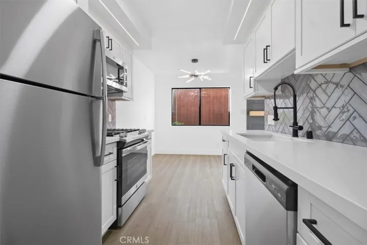 9210 Van Nuys Boulevard 14, Panorama City, California 91402