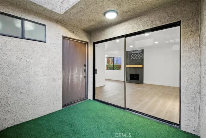 9210 Van Nuys Boulevard 14, Panorama City, California 91402
