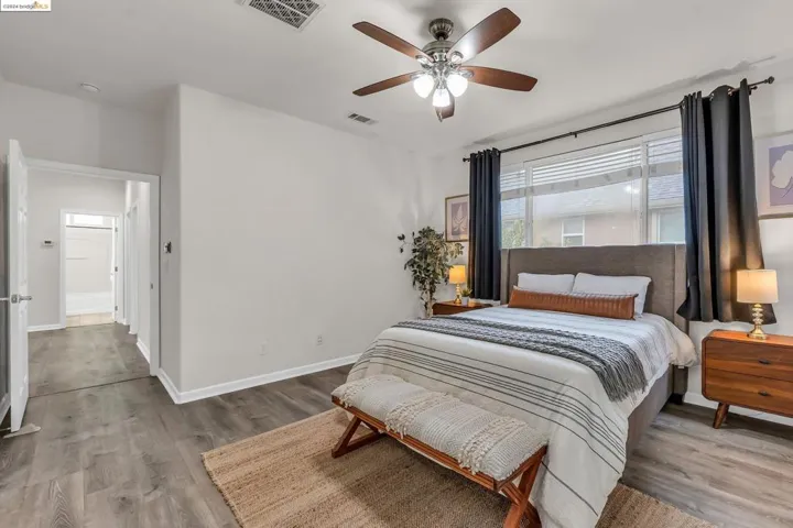 9433 Armstrong Dr, Oakland, California 94603