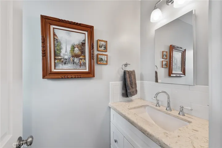 7557 Alcove Avenue, North Hollywood, California 91605