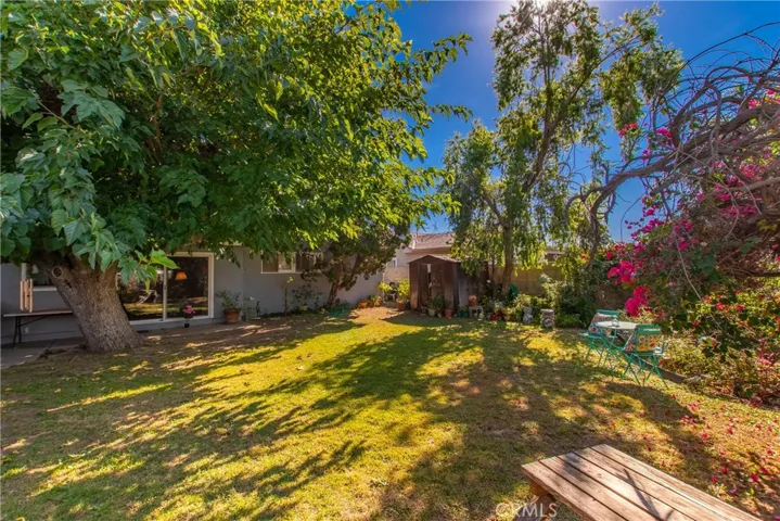 7557 Alcove Avenue, North Hollywood, California 91605