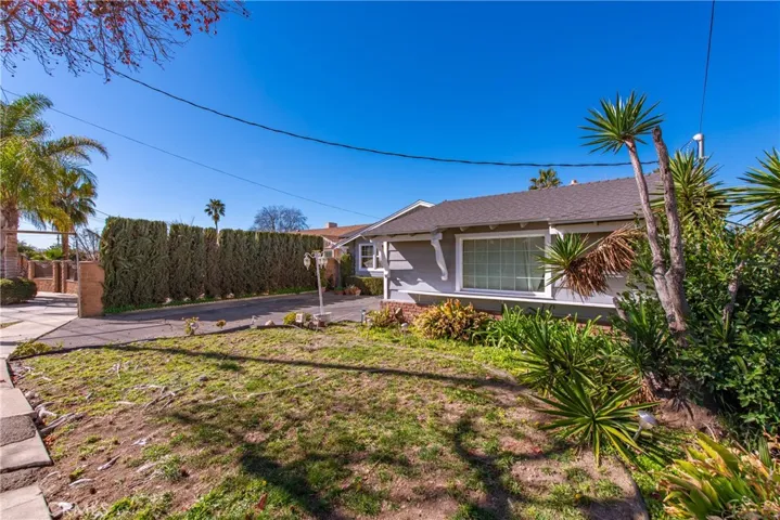 7557 Alcove Avenue, North Hollywood, California 91605