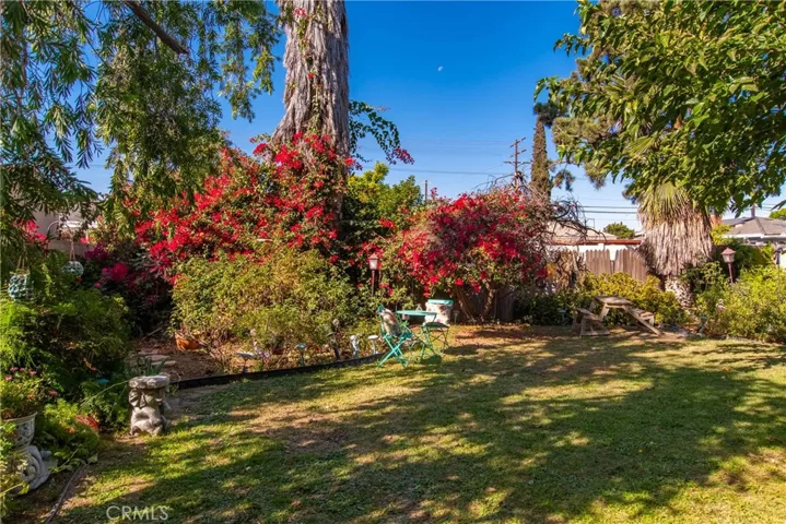 7557 Alcove Avenue, North Hollywood, California 91605