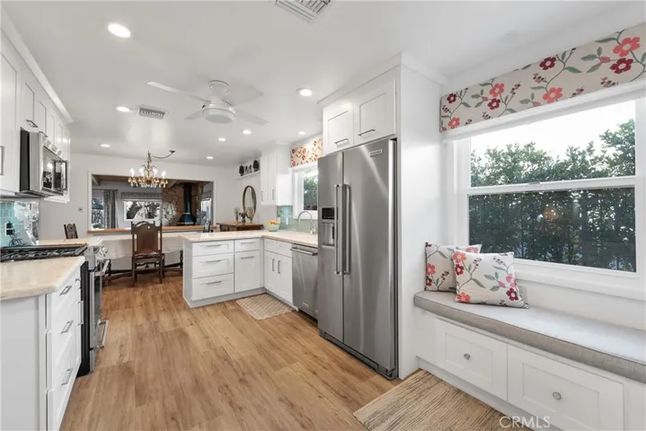 7557 Alcove Avenue, North Hollywood, California 91605