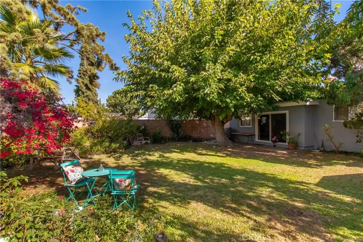 7557 Alcove Avenue, North Hollywood, California 91605