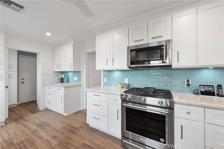 7557 Alcove Avenue, North Hollywood, California 91605
