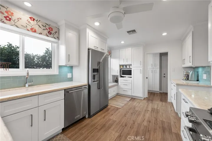 7557 Alcove Avenue, North Hollywood, California 91605