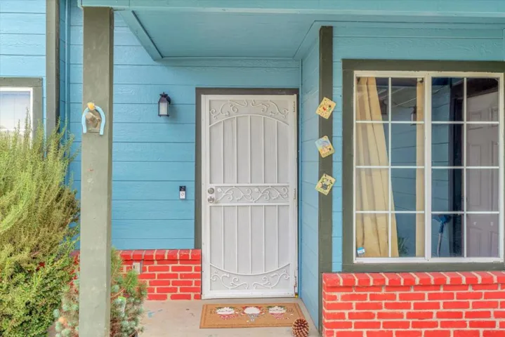 208 Sussex Way, King City, California 93930