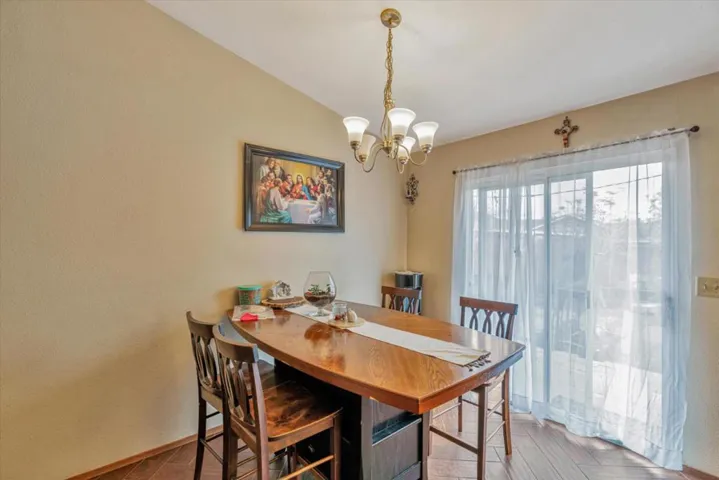 208 Sussex Way, King City, California 93930