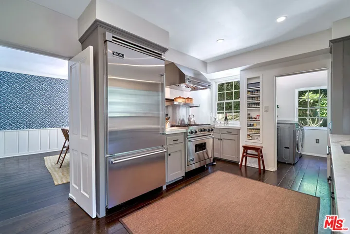 2097 Outpost Drive, Los Angeles, California 90068