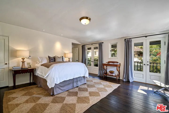 2097 Outpost Drive, Los Angeles, California 90068