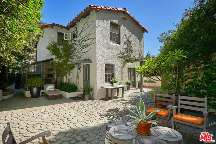 2097 Outpost Drive, Los Angeles, California 90068