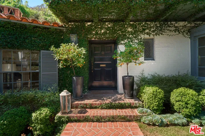 2097 Outpost Drive, Los Angeles, California 90068