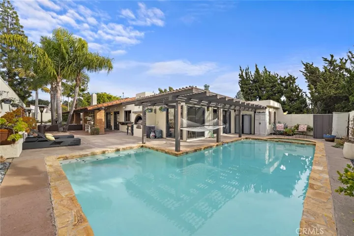 31211 Paseo Amapola- 7500 sq ft yard with pool