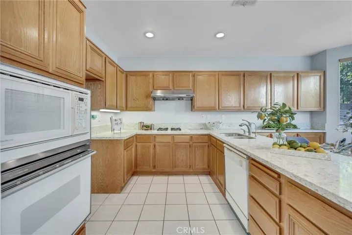 738 Orchard, Azusa, California 91702