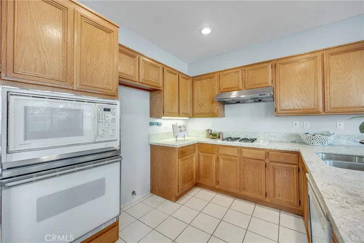 738 Orchard, Azusa, California 91702