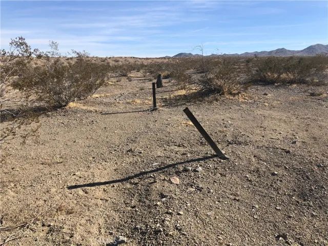 15000 Barbosa Road, Oro Grande, California 92368