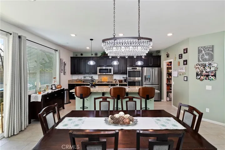 Great Dining Area and Awesome Kitchen