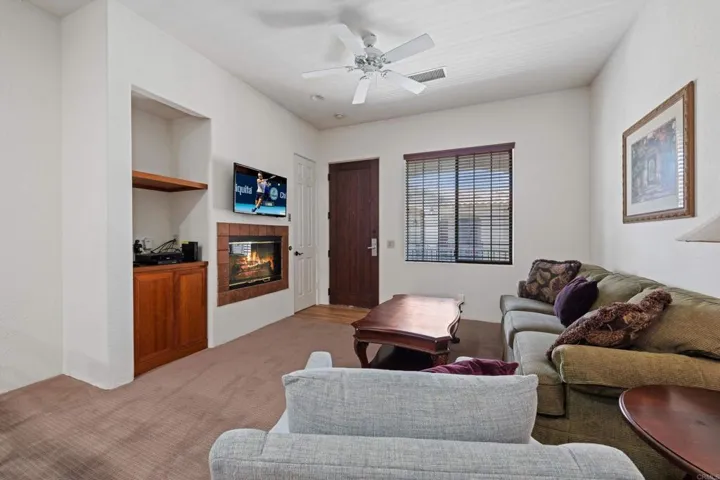 50660 Santa Rosa Plaza Unit 5, La Quinta, California 92253