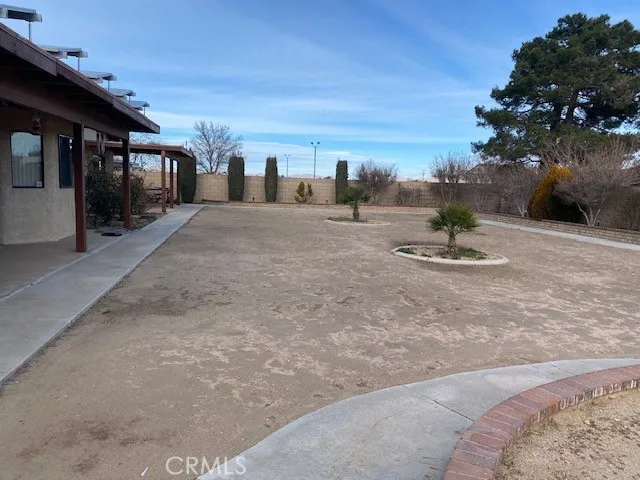 11679 Winterhawk Way, Apple Valley, California 92308