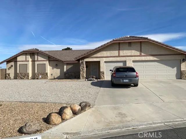 11679 Winterhawk Way, Apple Valley, California 92308