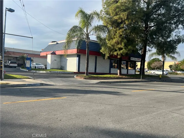 201 W Foothill Boulevard, Rialto, California 92376