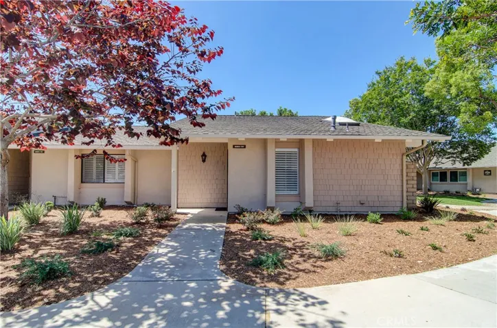 8566 Fallbrook Circle 707d, Huntington Beach, California 92646