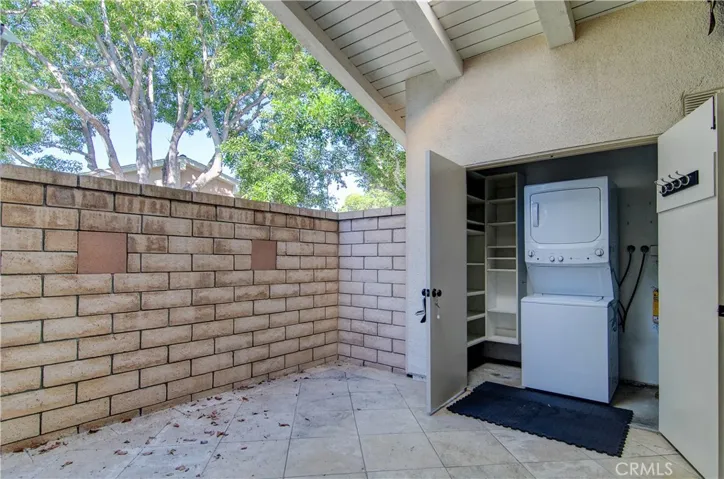 8566 Fallbrook Circle 707d, Huntington Beach, California 92646