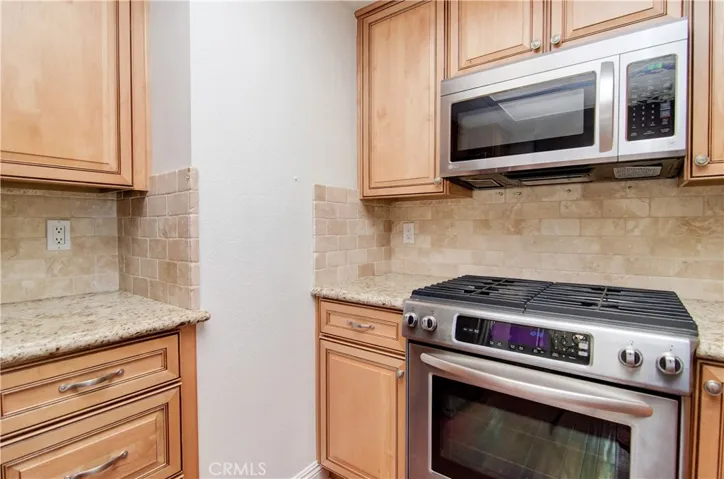 8566 Fallbrook Circle 707d, Huntington Beach, California 92646