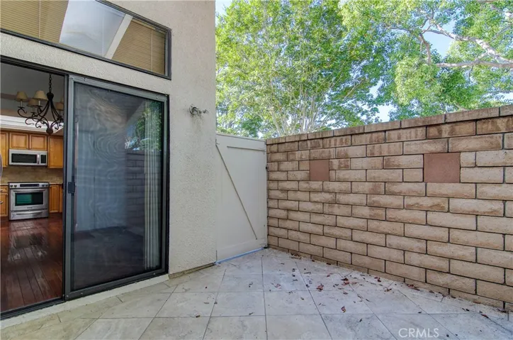 8566 Fallbrook Circle 707d, Huntington Beach, California 92646
