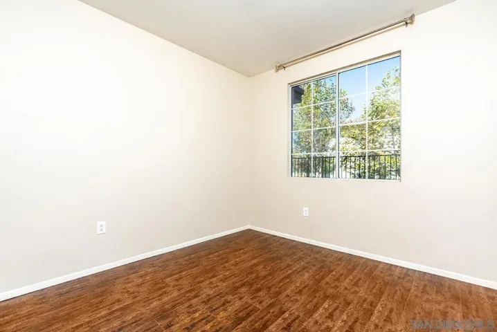 12080 Tivoli Park Row 4, San Diego, California 92128