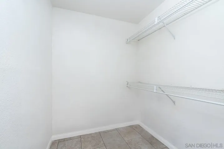 12080 Tivoli Park Row 4, San Diego, California 92128