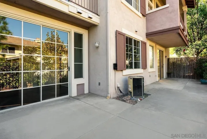 12080 Tivoli Park Row 4, San Diego, California 92128