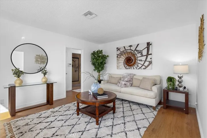 11012 Ruthelen Street, Los Angeles, California 90047