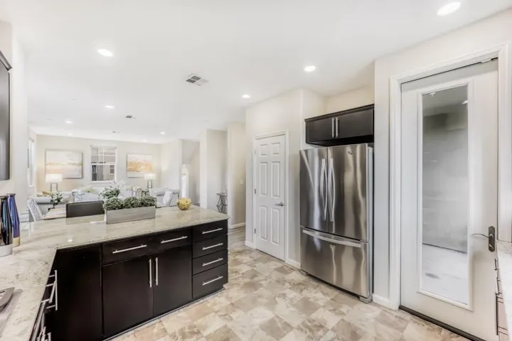 1035 Giacomo Lane 7, San Jose, California 95131