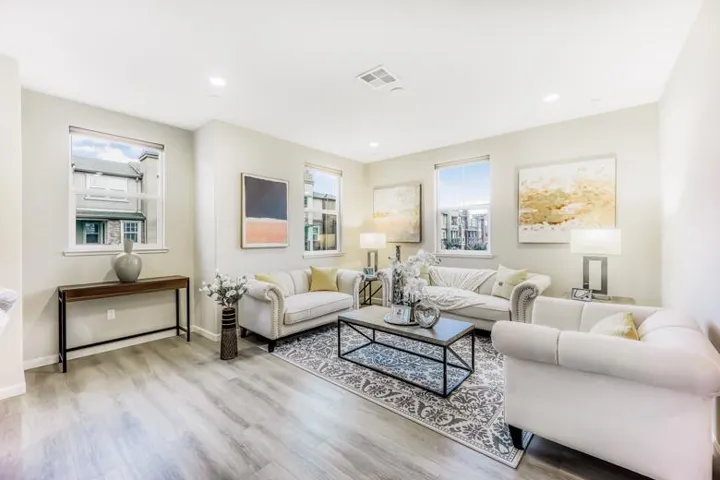 1035 Giacomo Lane 7, San Jose, California 95131