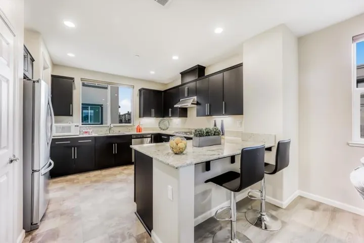 1035 Giacomo Lane 7, San Jose, California 95131