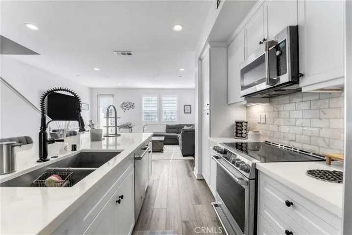160 Gwen Lane, La Habra, California 90631