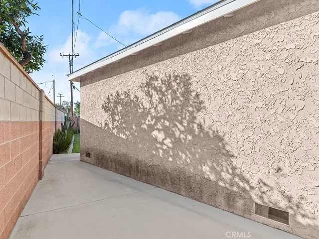 6708 Daneland Street, Lakewood, California 90713