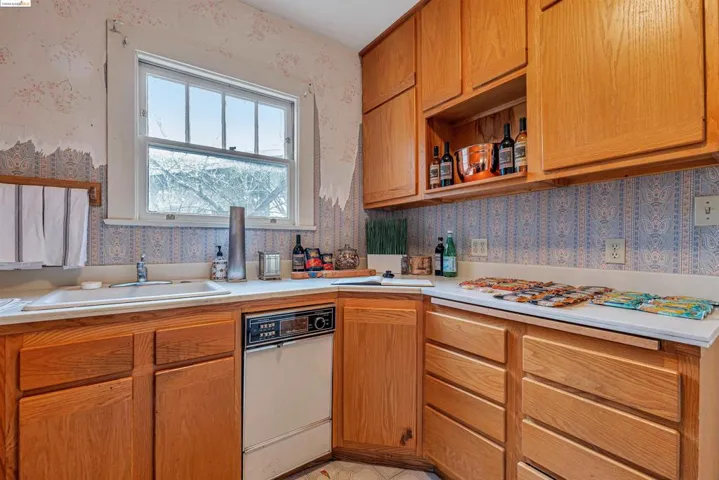 21 Cambridge Way, Piedmont, California 94611