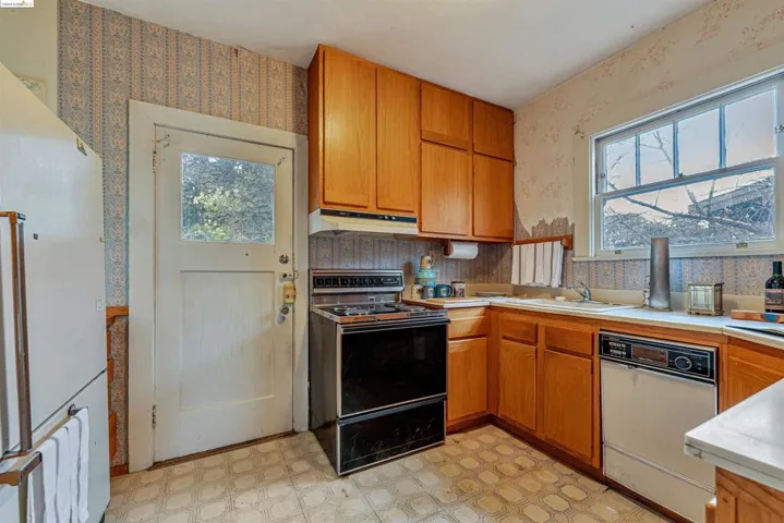 21 Cambridge Way, Piedmont, California 94611