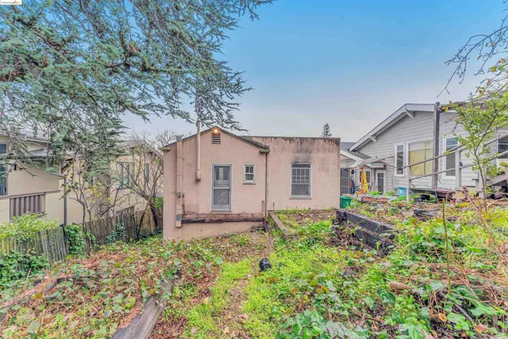 21 Cambridge Way, Piedmont, California 94611