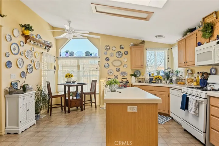 10961 Desert Lawn Dr #380, Calimesa, California 92320