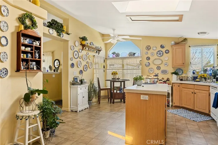 10961 Desert Lawn Dr #380, Calimesa, California 92320