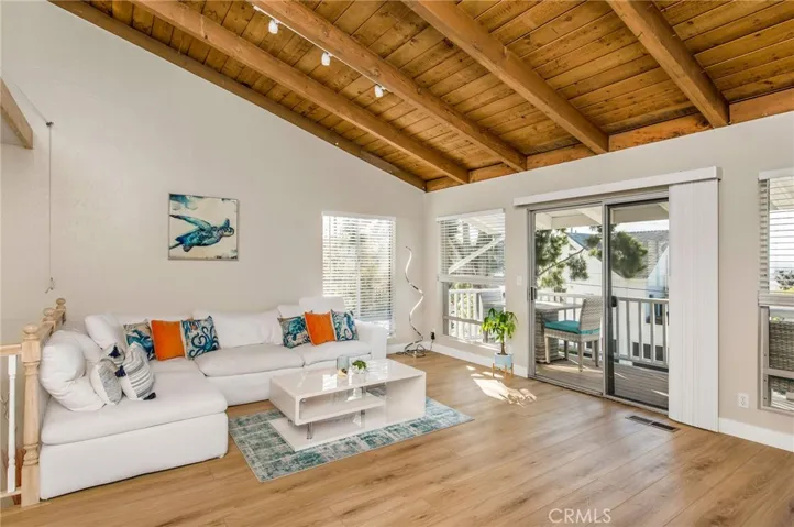 2526 Seaview Avenue, Corona Del Mar, California 92625