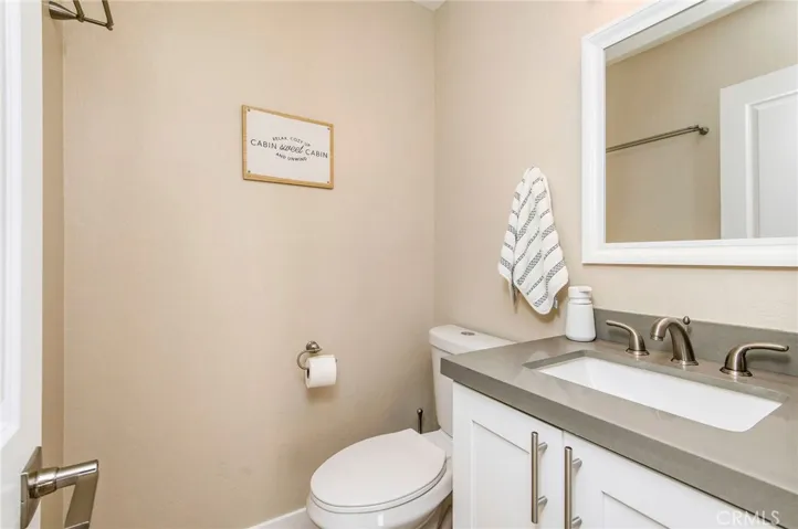 2526 Seaview Avenue, Corona Del Mar, California 92625