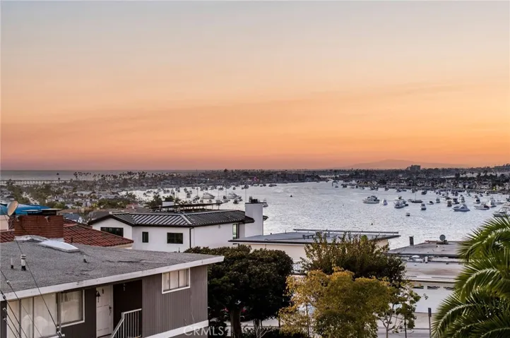 2526 Seaview Avenue, Corona Del Mar, California 92625